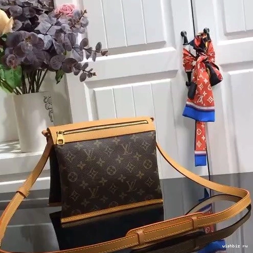 WIS LOUIS VUITTON SLANTING 0201